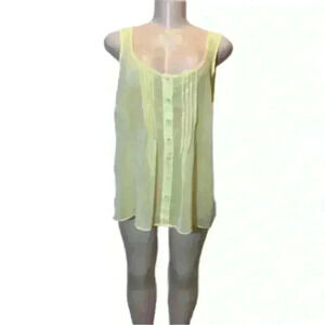 TORRID TOP SIZE 0